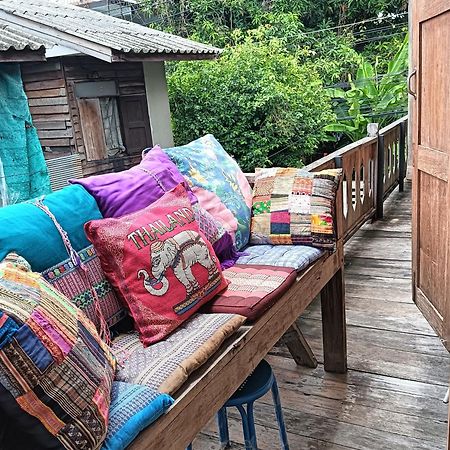 Huen Chiang Man Hostel (Adults Only) Chiang Mai Ngoại thất bức ảnh