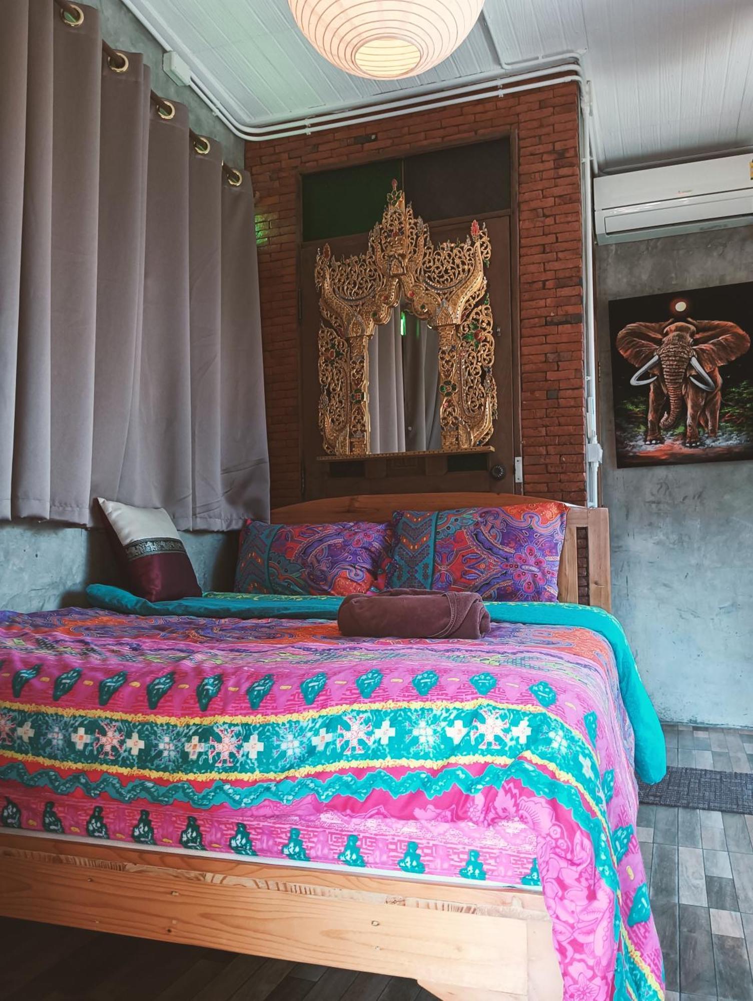 Huen Chiang Man Hostel (Adults Only) Chiang Mai Ngoại thất bức ảnh