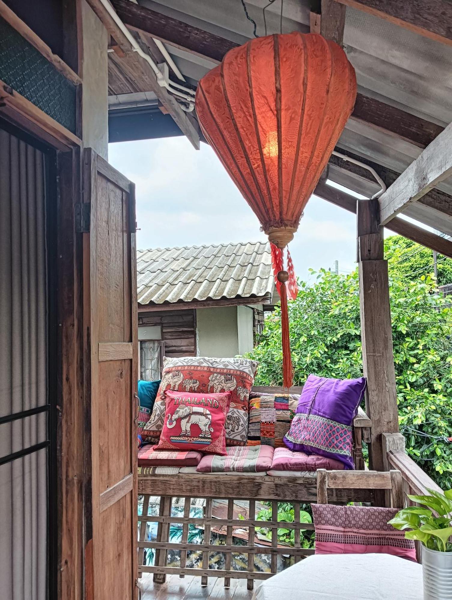 Huen Chiang Man Hostel (Adults Only) Chiang Mai Ngoại thất bức ảnh