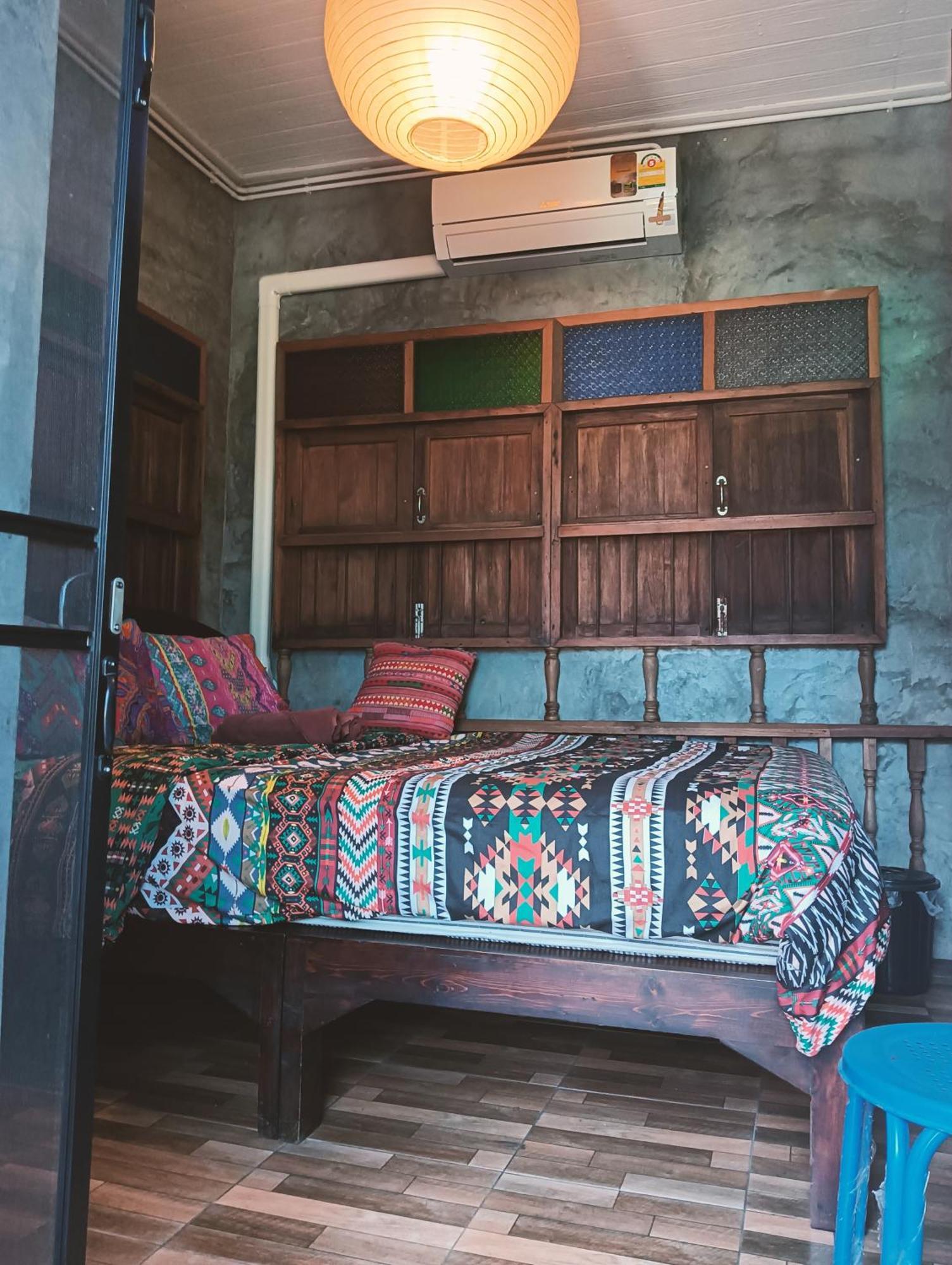 Huen Chiang Man Hostel (Adults Only) Chiang Mai Ngoại thất bức ảnh