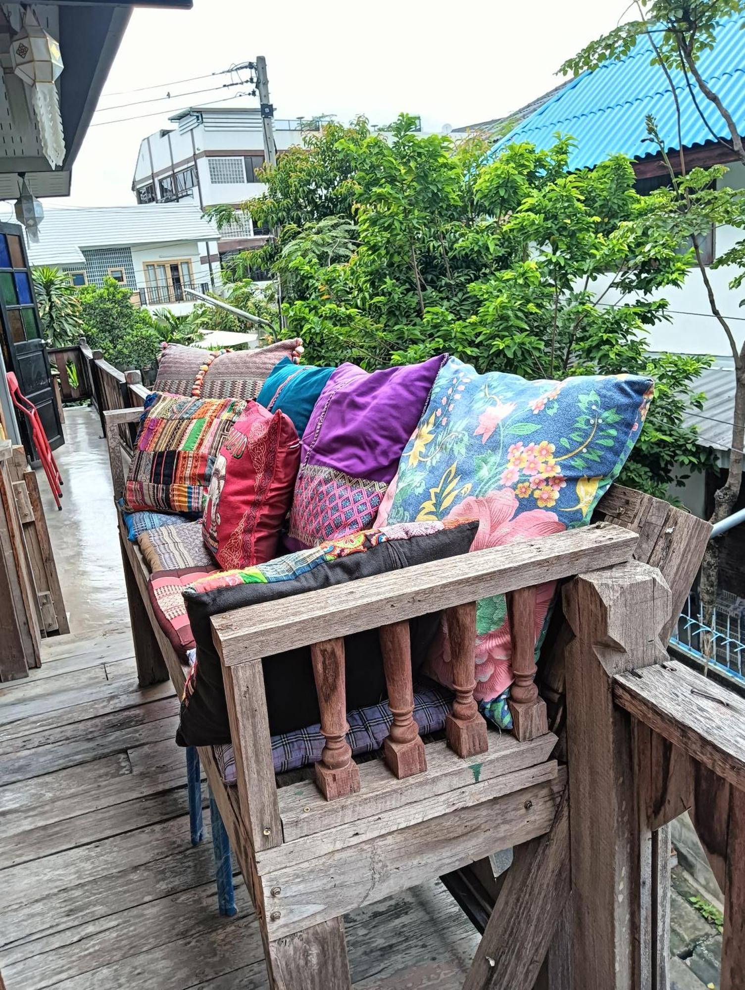Huen Chiang Man Hostel (Adults Only) Chiang Mai Ngoại thất bức ảnh