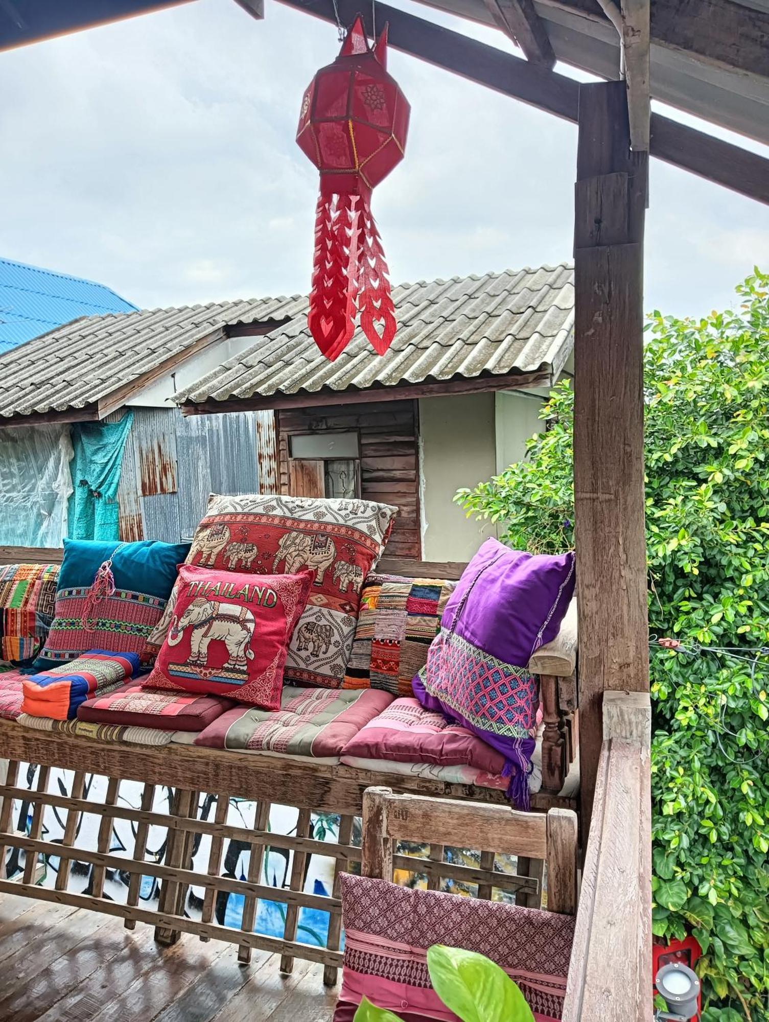 Huen Chiang Man Hostel (Adults Only) Chiang Mai Ngoại thất bức ảnh