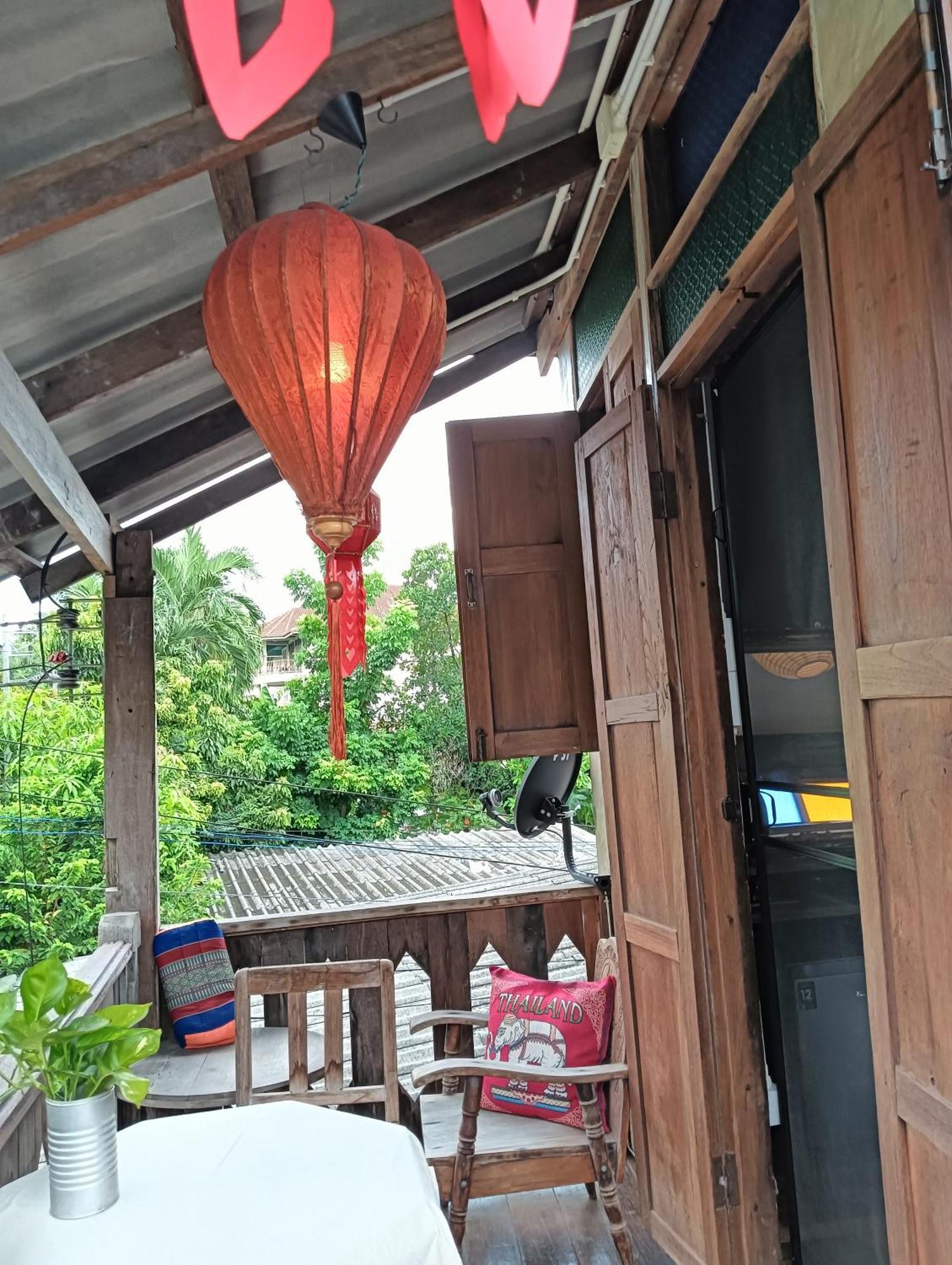 Huen Chiang Man Hostel (Adults Only) Chiang Mai Ngoại thất bức ảnh