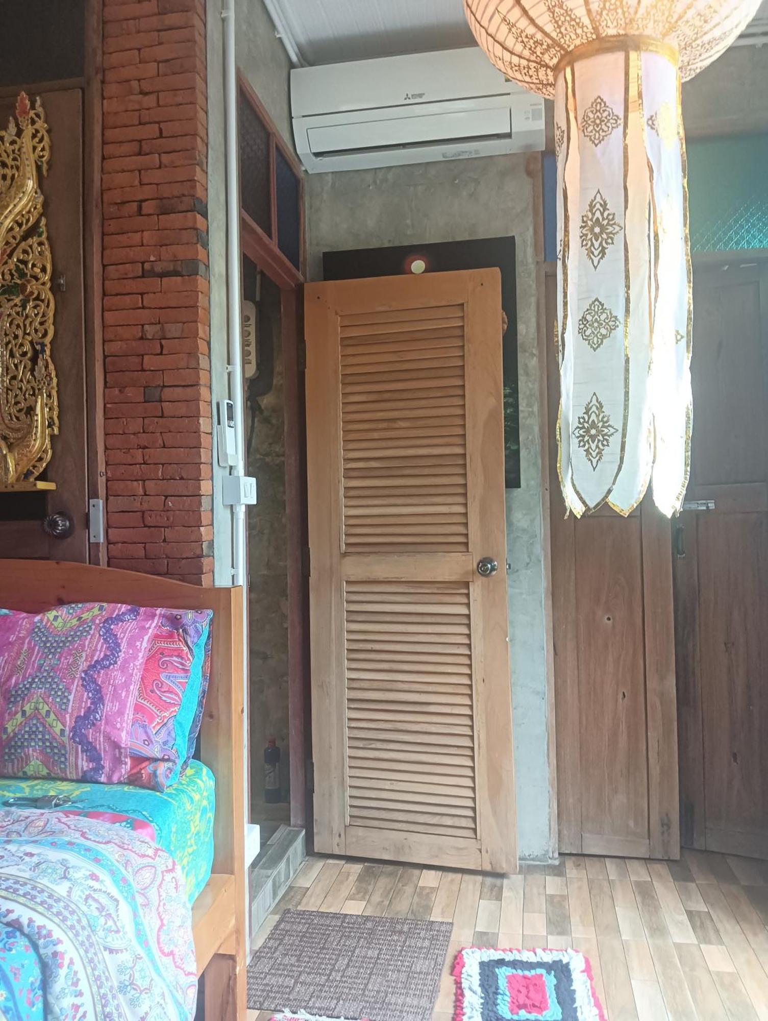 Huen Chiang Man Hostel (Adults Only) Chiang Mai Ngoại thất bức ảnh