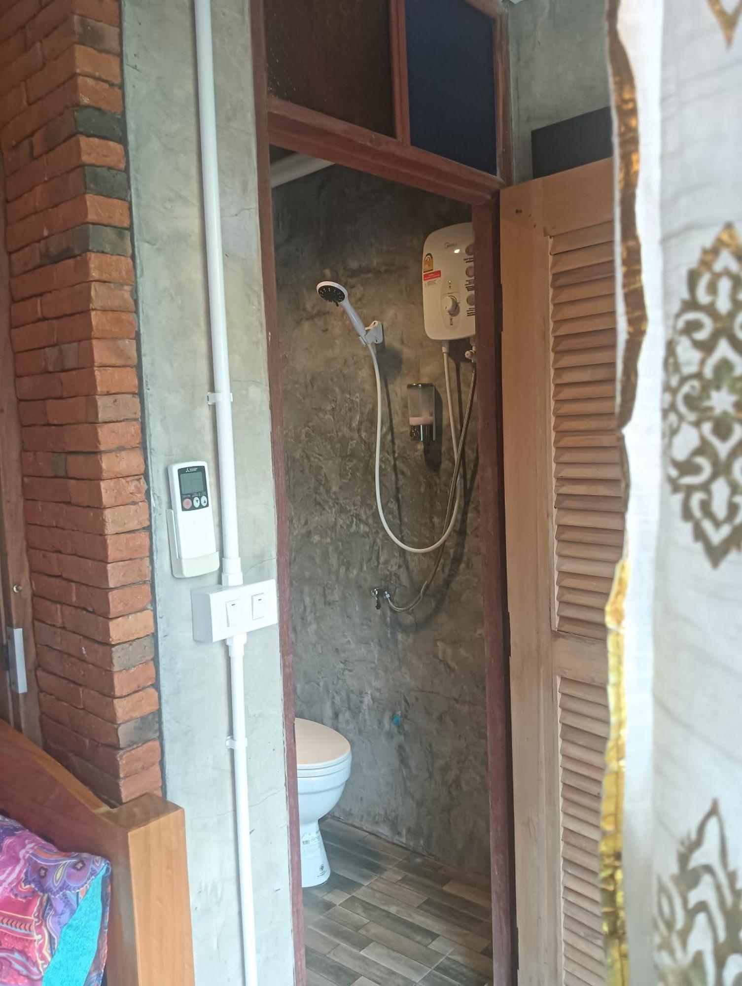 Huen Chiang Man Hostel (Adults Only) Chiang Mai Ngoại thất bức ảnh