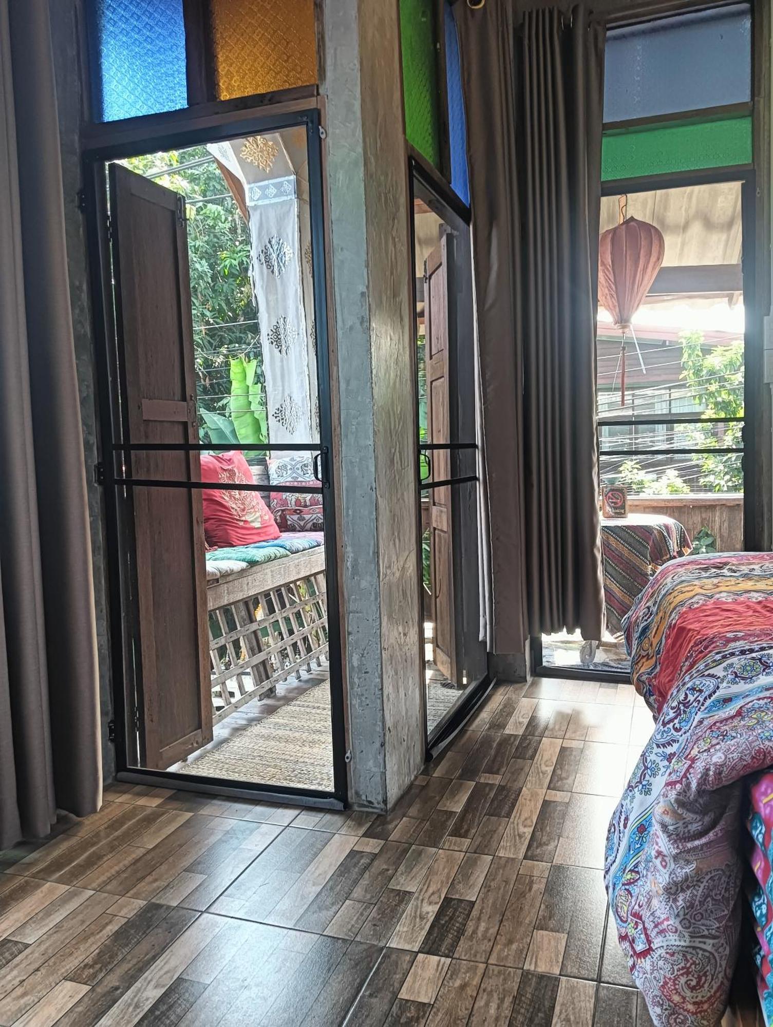 Huen Chiang Man Hostel (Adults Only) Chiang Mai Ngoại thất bức ảnh