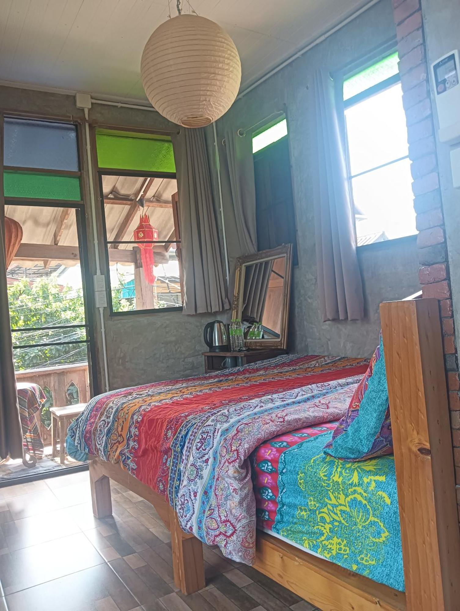 Huen Chiang Man Hostel (Adults Only) Chiang Mai Ngoại thất bức ảnh