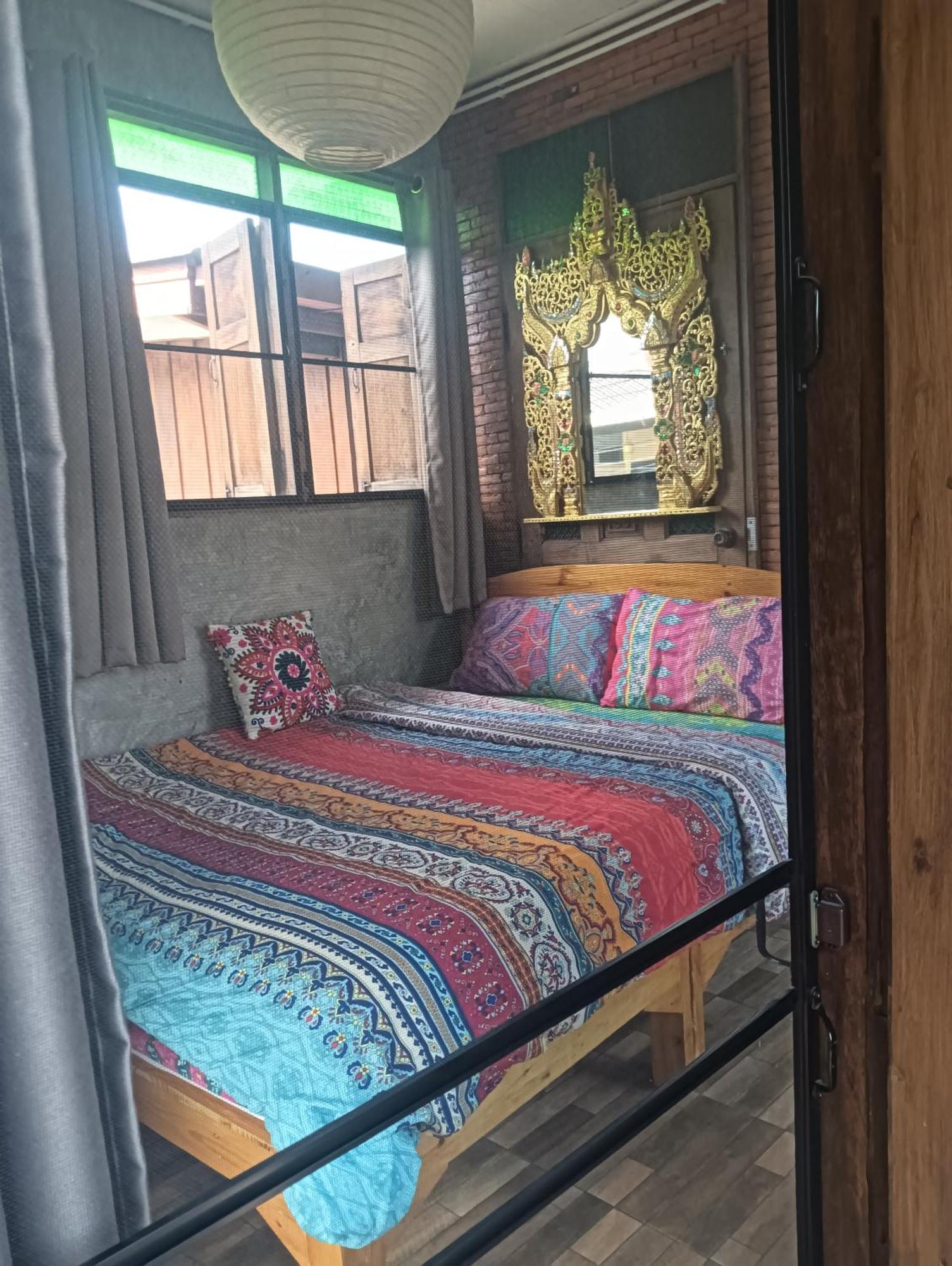 Huen Chiang Man Hostel (Adults Only) Chiang Mai Ngoại thất bức ảnh